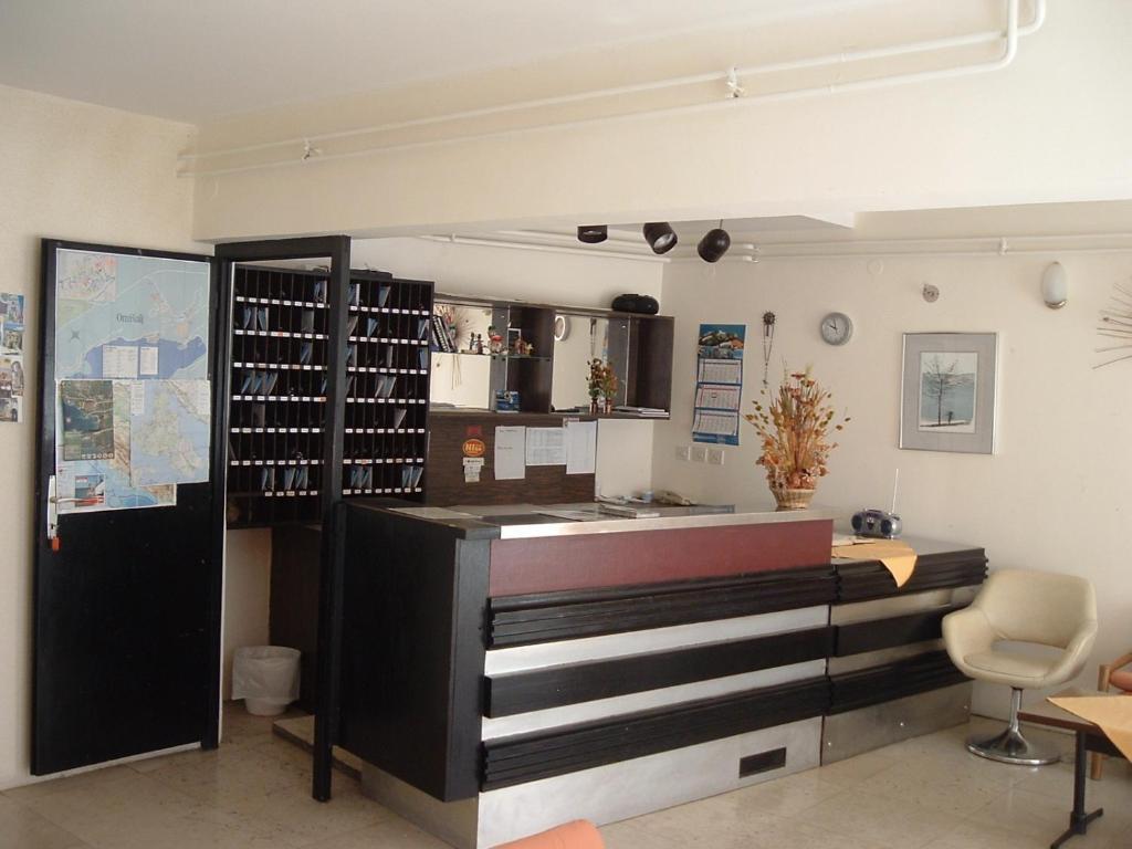 Depadansa Marina & Primorka Hotel Omišalj Kamer foto
