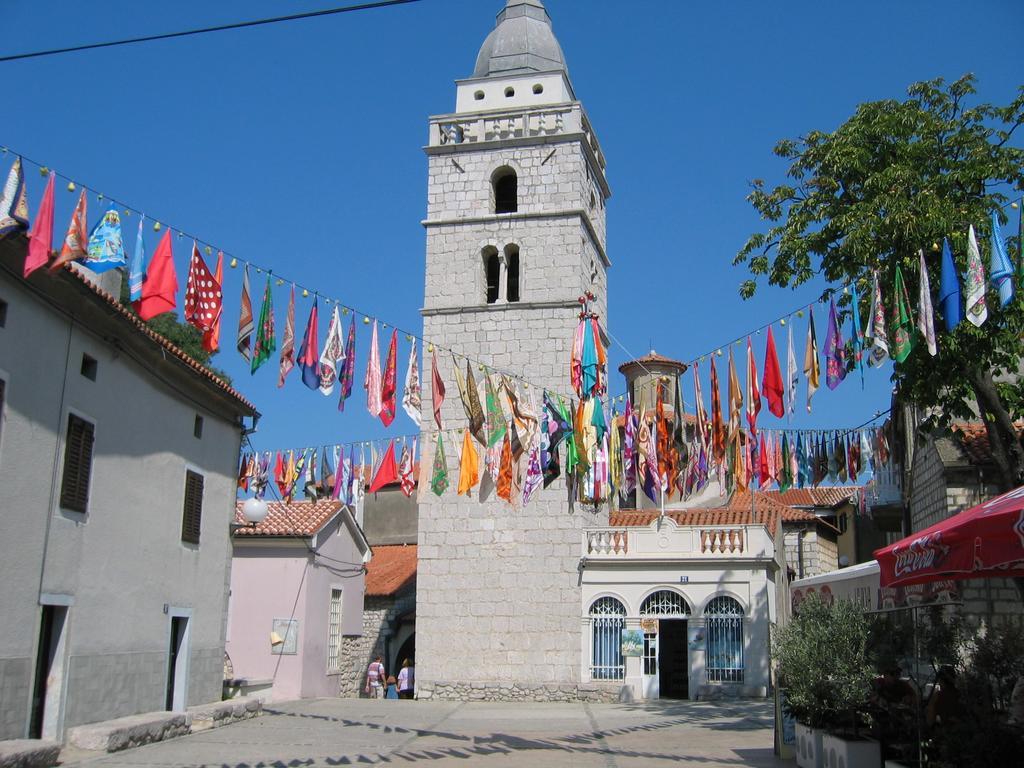 Depadansa Marina & Primorka Hotel Omišalj Buitenkant foto