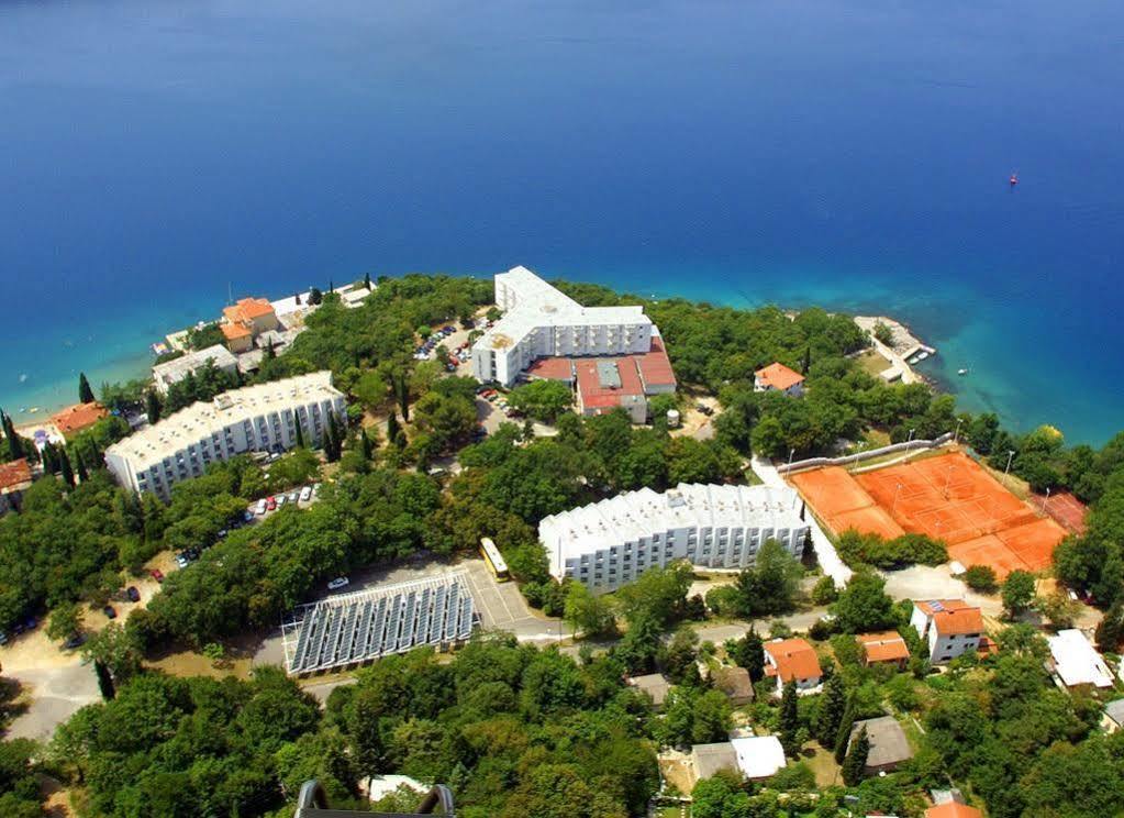 Depadansa Marina & Primorka Hotel Omišalj Buitenkant foto